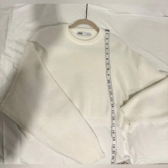 Zara Women's Off-White Cropped Sweater M - Picture 4 of 4